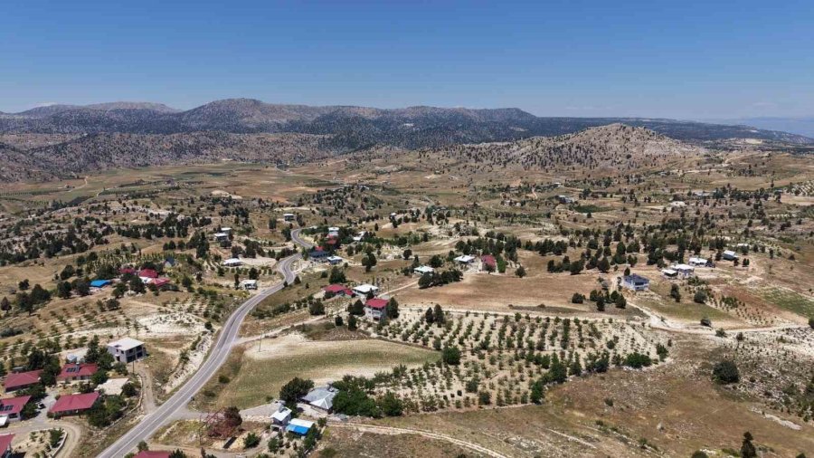 Anamur Yaylaları Yaz Sıcaklarından Kaçanların Gözdesi Oldu