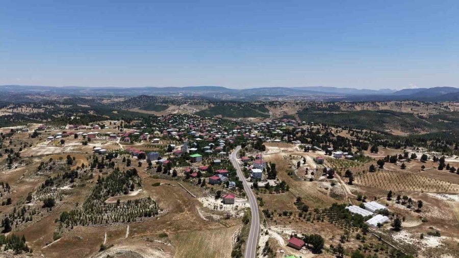 Anamur Yaylaları Yaz Sıcaklarından Kaçanların Gözdesi Oldu