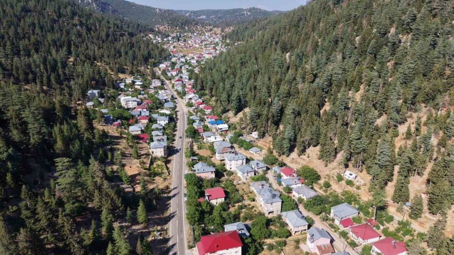 Anamur Yaylaları Yaz Sıcaklarından Kaçanların Gözdesi Oldu