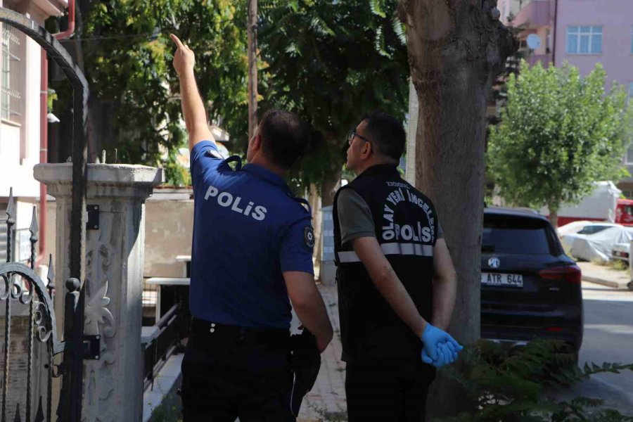 Karaman’da Balkondan Düşen Şahıs Yaralandı