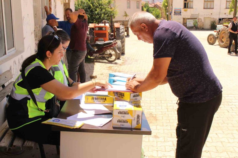Büyükşehir’den Elmalı’da Aşırı Yağıştan Etkilenen Üreticilere Destek