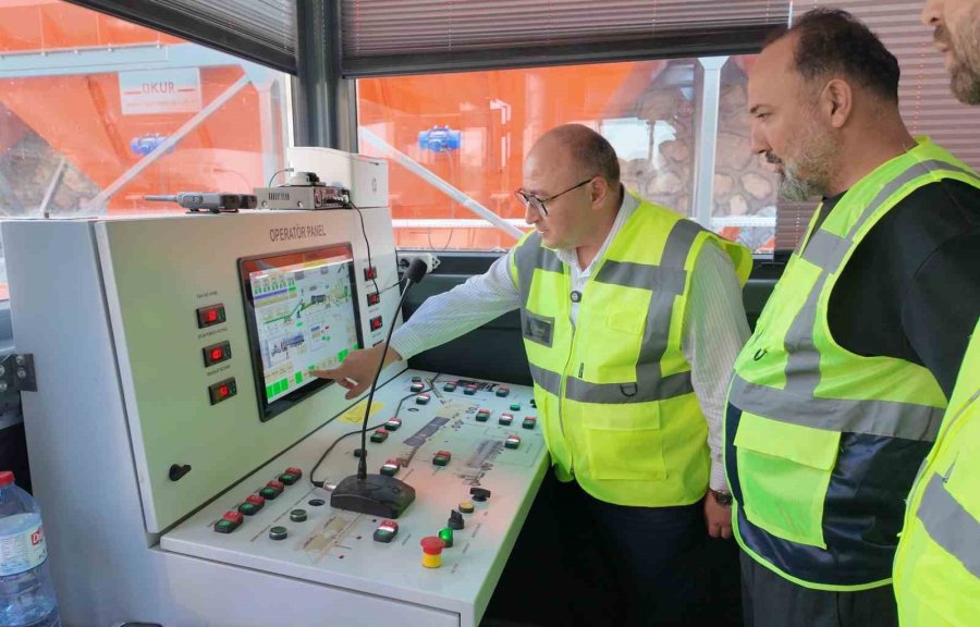 Saatte 160 Ton Üretim: Belediye Kendi Tesisiyle Maliyetten Ve Zamandan Tasarruf Sağladı