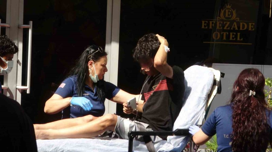 Antalya’da 5 Katlı Binanın Terasındaki Yangında Can Pazarı