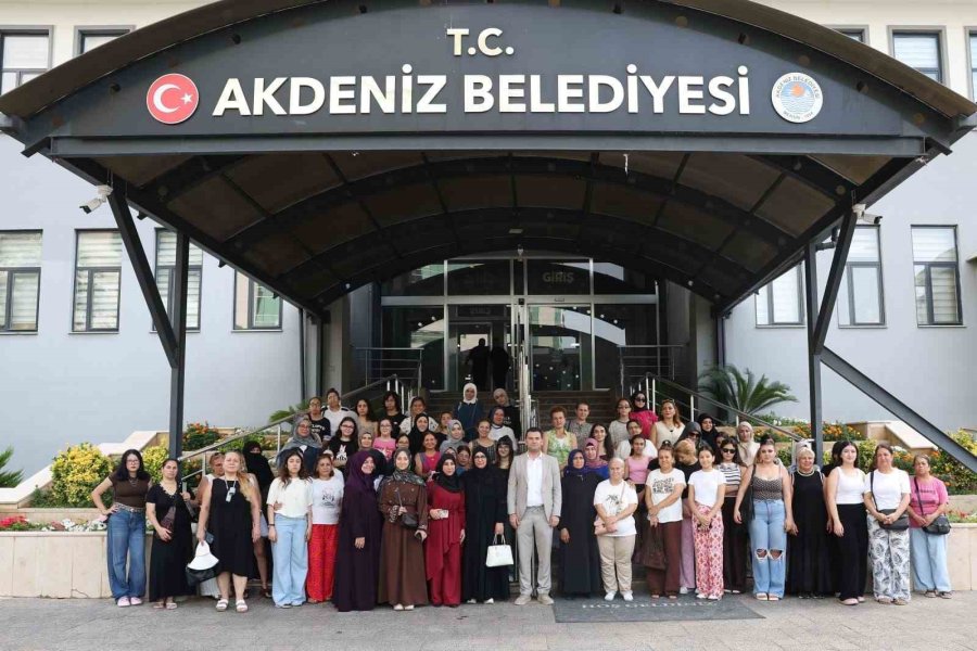 Akdenizli Anne Ve Kızları Kapızlı Gençlik Kampında Buluştu