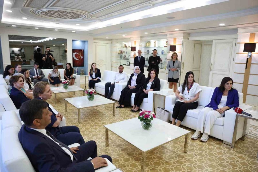 Başkan Vekili Özdemir, Kadın Dostu Kentler Iıı Programı Heyetini Kabul Etti
