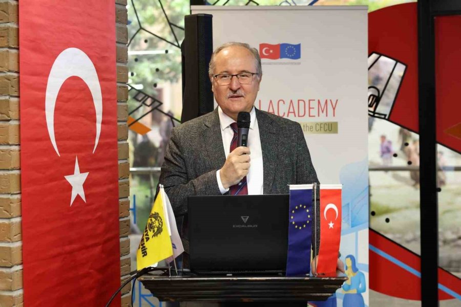 Konya’da Proje Kültürünün Geliştirilmesine Yönelik Eğitim Programı Başladı