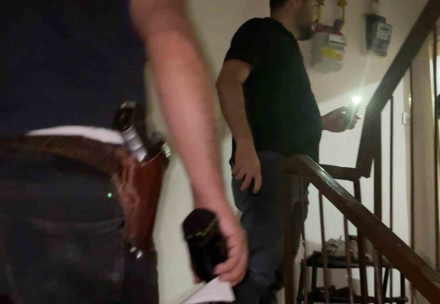 Aksaray’da Hırsız İhbarı Polisi Alarma Geçirdi