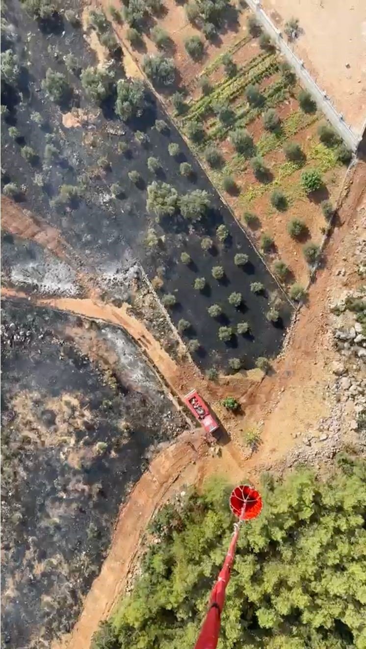 Antalya’da Ormanlık Alanı Tehdit Eden Yangın