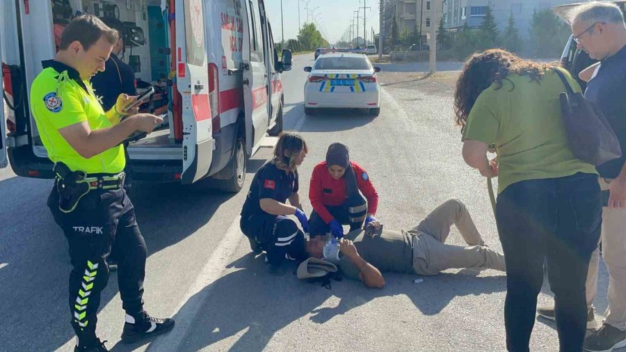 Karaman’da Hafif Ticari Araçla Çarpışan Motosikletin Sürücüsü Yaralandı