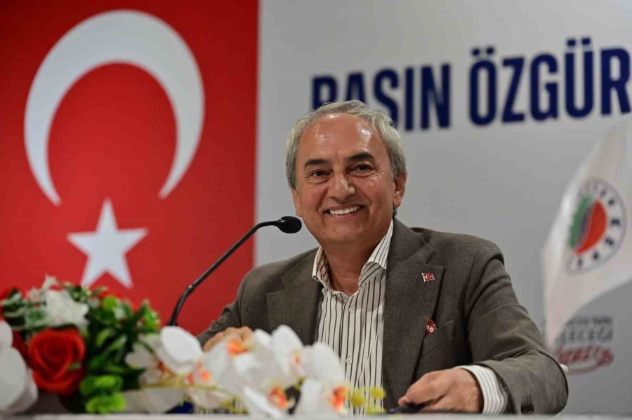 Kepez Belediye Başkanı Kocagöz’den Yeni Parti Cevabı
