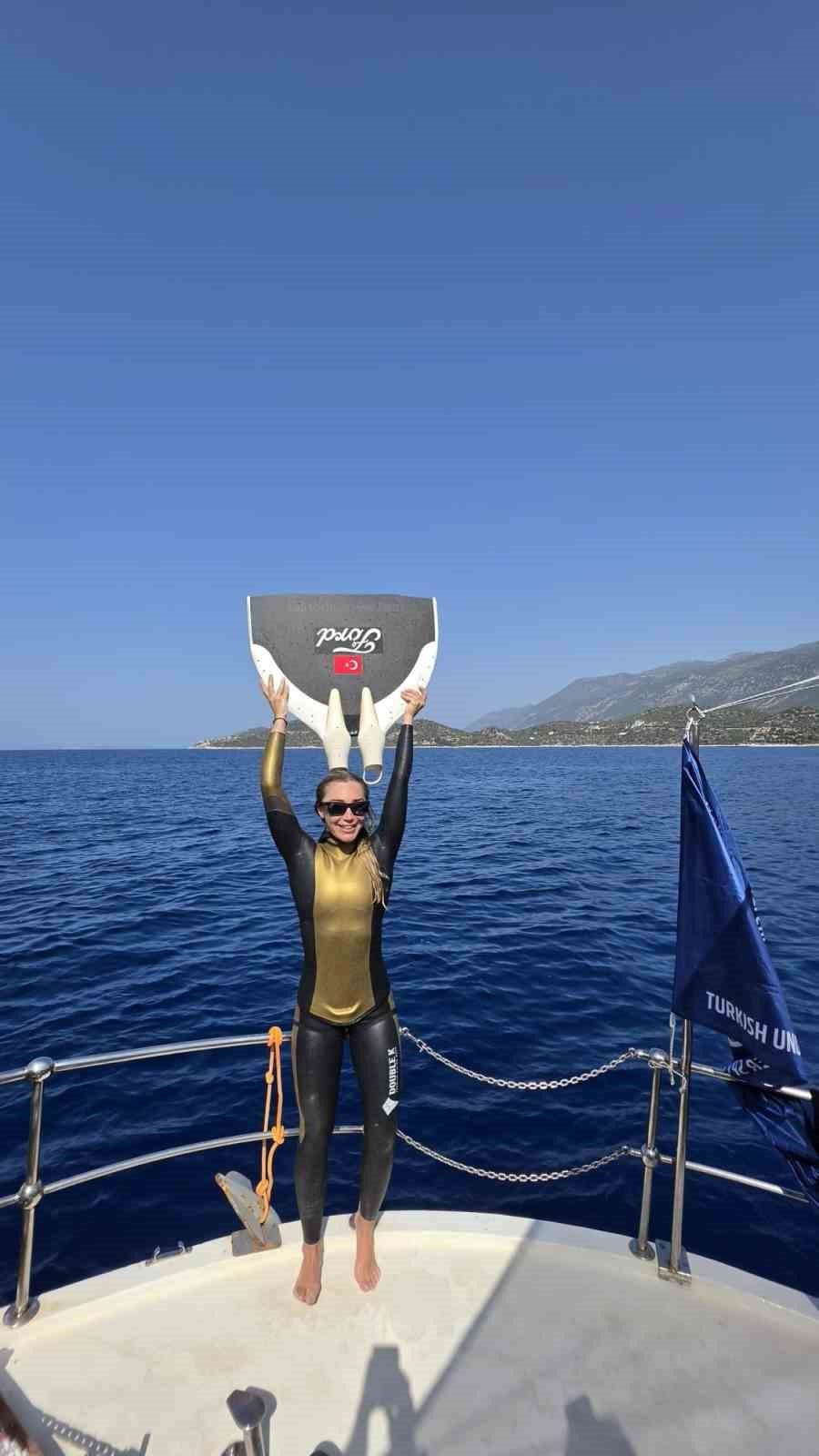 Şahika Ercümen’den, Türkiye Şampiyonluğu