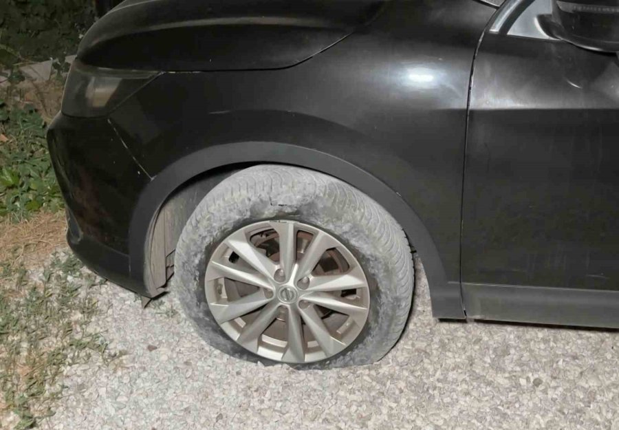 Polisin Ehliyet Ve Kimlik İstediği Alkollü Sürücü, "150 Tl Param Var" Dedi