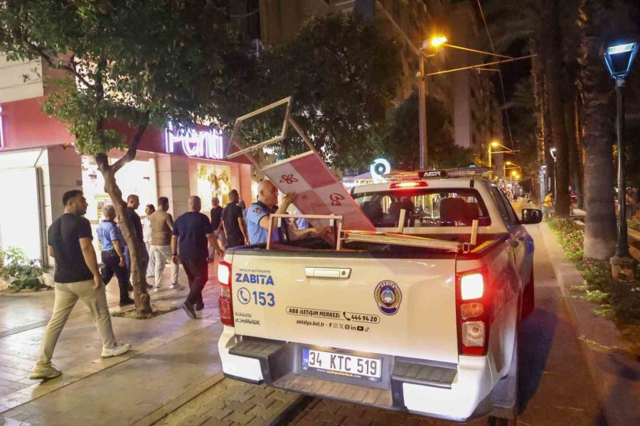 Büyükşehir Zabıtasından Kaldırım İşgallerine Sıkı Denetim