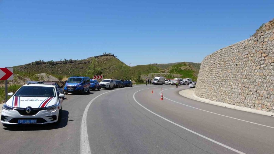Antalya’daki Feci Kazada Hayatını Kaybeden 5 Kişinin Kimlikleri Belli Oldu