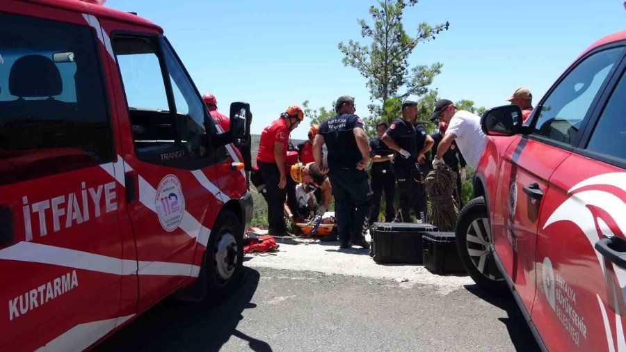 Antalya’daki Feci Kazada Hayatını Kaybeden 5 Kişinin Kimlikleri Belli Oldu