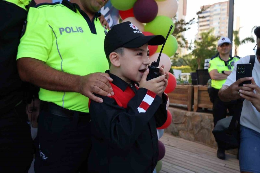 Dmd Hastası Ünal’ın Polis Olma Hayali Gerçek Oldu