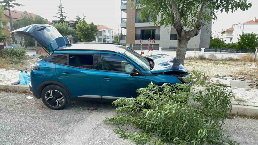 Karaman’da İki Aracın Karıştığı Kazada 1 Kişi Yaralandı