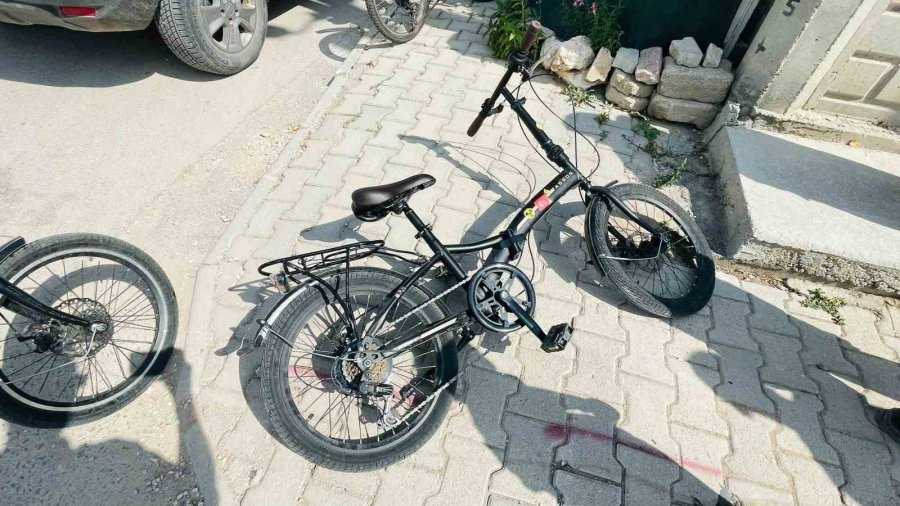 Karaman’da Pikabın Çarptığı Bisikletli Çocuk Yaralandı