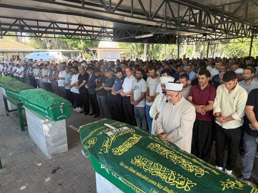 Mersin’deki 4 Kişi Feryatlar Arasında Son Yolculuğuna Uğurlandı