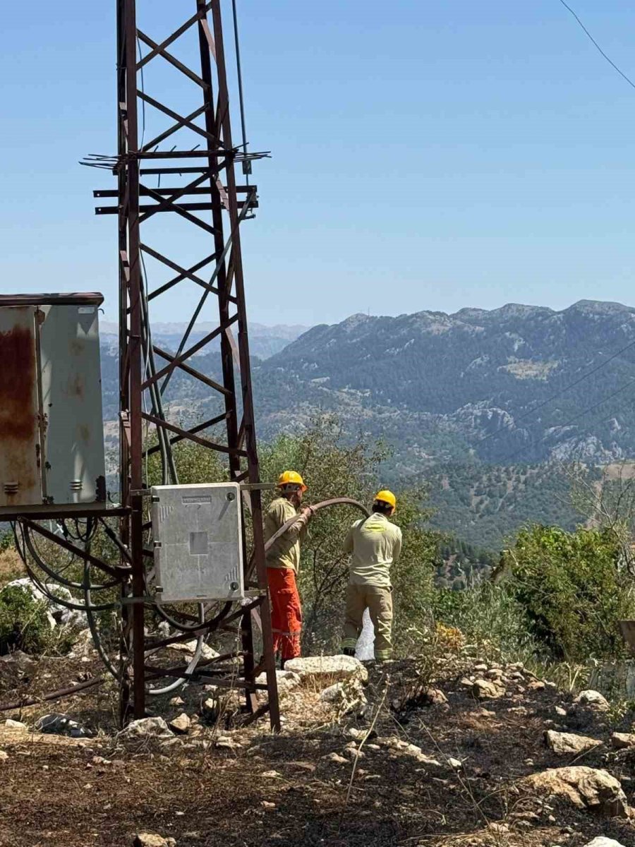 Alanya’da Otluk Alanda Çıkan Yangın Büyümeden Söndürüldü