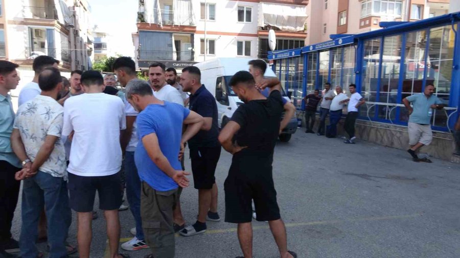 "yerimiz Daraldı" Diyen Pazarcı Esnafı Yeni Pazar Alanında Tezgah Açmadı