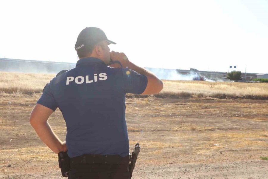 Karaman’da Otluk Alanda Çıkan Yangın Korkuttu