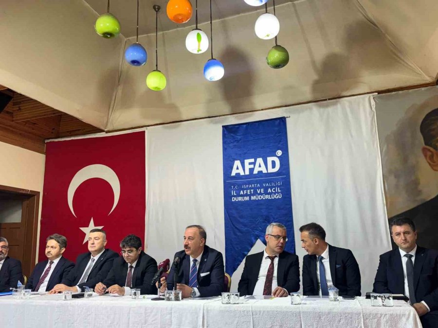 Isparta’da Kayaların Tehdit Ettiği Mahallenin Geleceği Masaya Yatırıldı