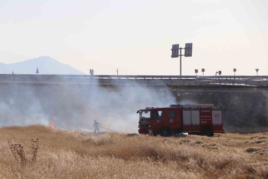 Karaman’da Otluk Alanda Çıkan Yangın Korkuttu