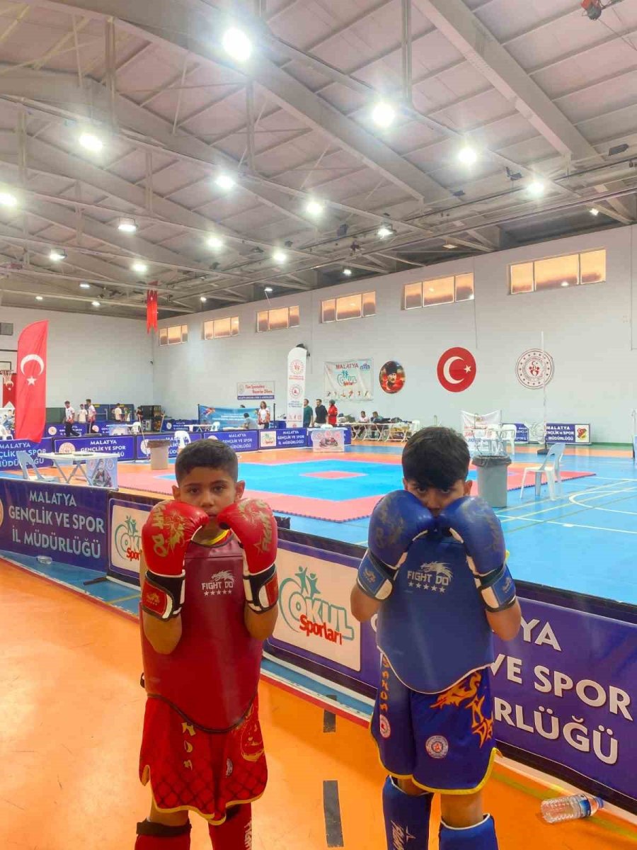 Niğde Wushu Takımı Malatya’dan 17 Madalyayla Döndü