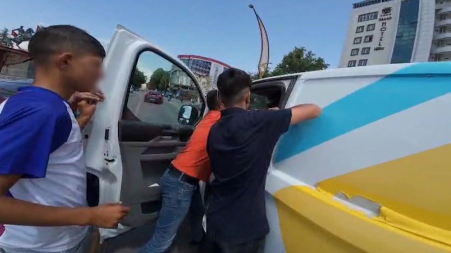 Niğde’de Trafikteki Kavgada Sürücüye 190 Bin Tl Ceza