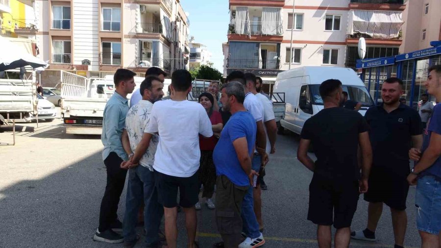 "yerimiz Daraldı" Diyen Pazarcı Esnafı Yeni Pazar Alanında Tezgah Açmadı