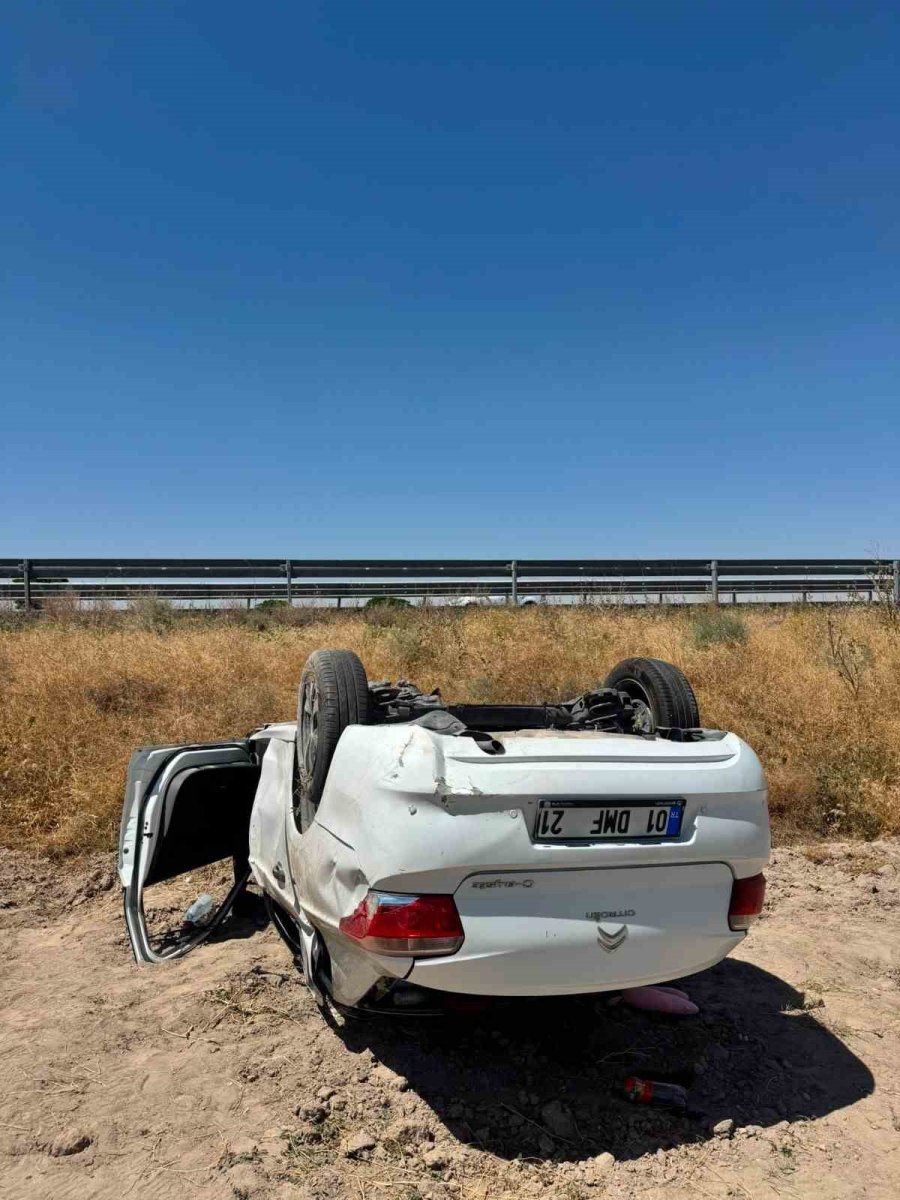 Bariyerlere Çarpan Otomobil Takla Attı: 5 Yaralı
