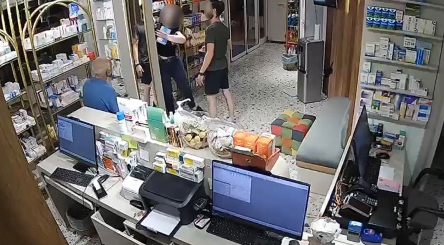 Eczacıyı Darbedip İlaçları Gasbeden Şüpheli Polisten Kaçamadı