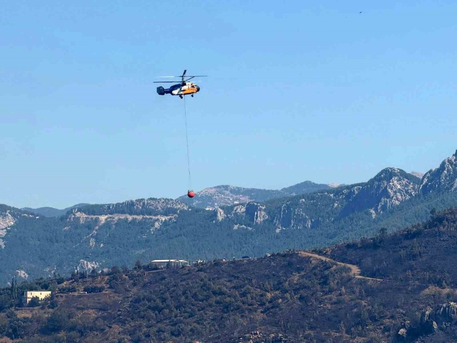 Alanya’da Orman Yangını Sebebiyle 45 Ev Tedbir Amaçlı Tahliye Edildi