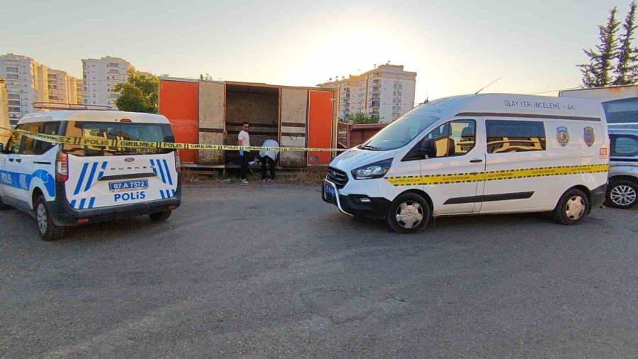 Yaşamını Sürdürdüğü Konteynerin Yanında Ölü Halde Bulundu