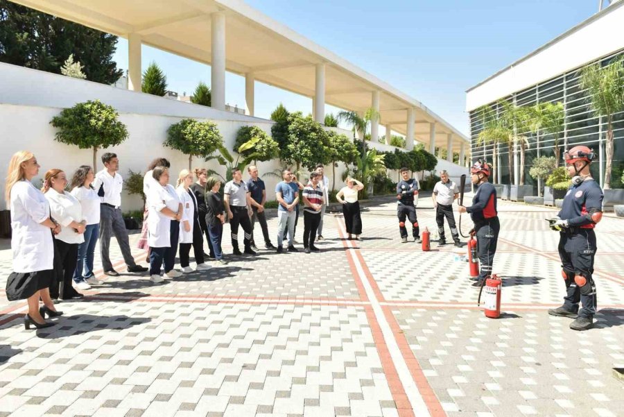 Kepez’de Deprem Ve Yangın Tatbikatı