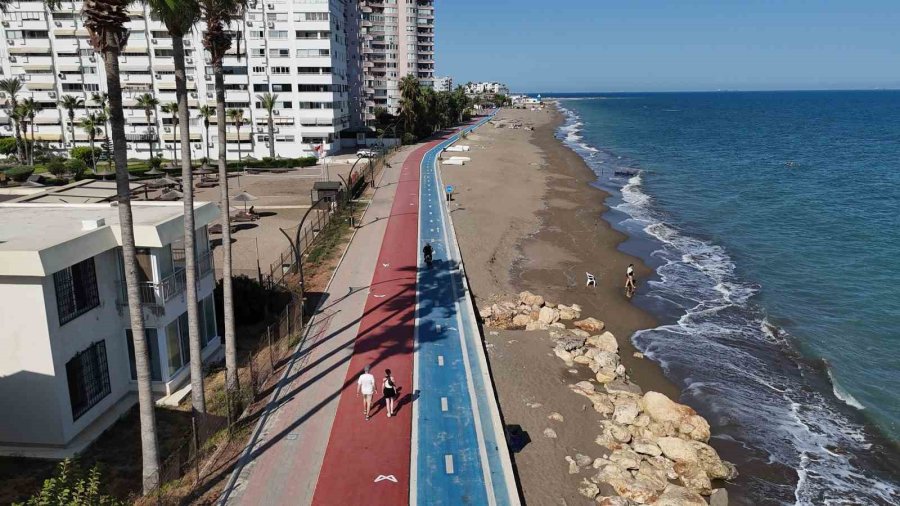 Mersin’de Sahil Yürüyüş Yolu Yenilendi