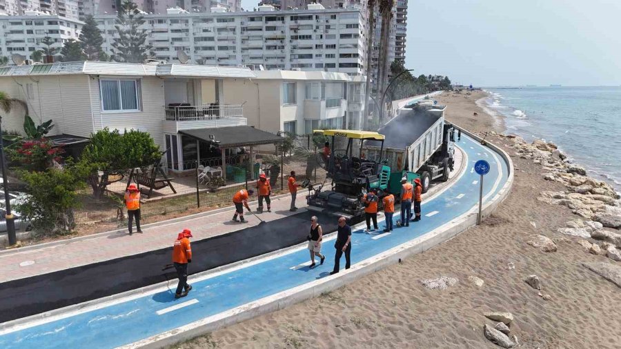 Mersin’de Sahil Yürüyüş Yolu Yenilendi