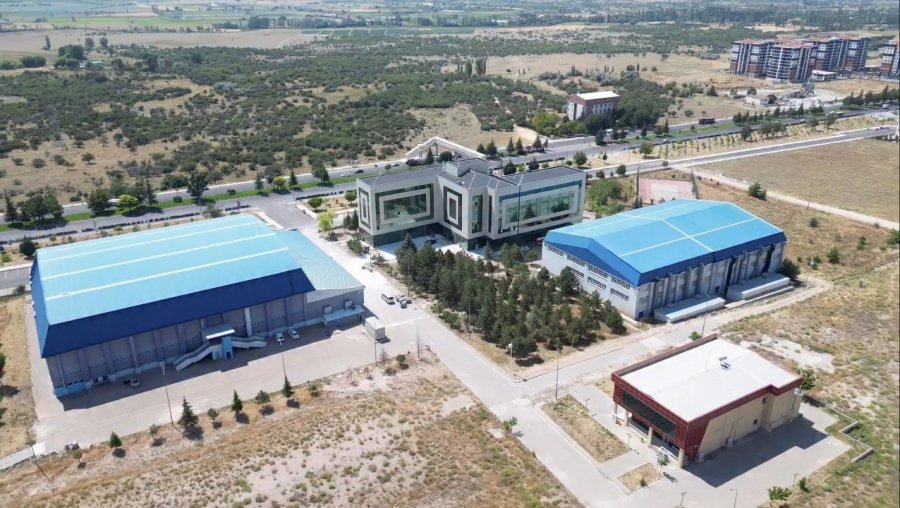 Nöhü Spor Bilimleri Fakültesi’nin Yeni Binası Eğitim Öğretime Hazırlanıyor