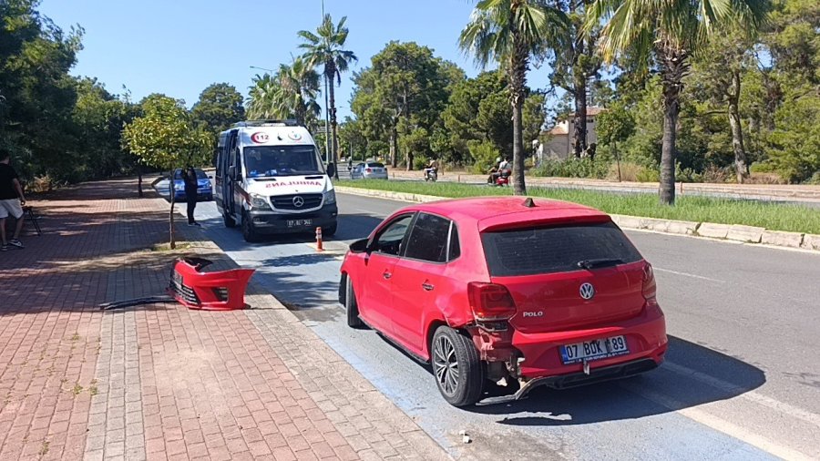 Önündeki Otomobile Çarptı, Ardından Ormana Daldı: 1 Yaralı