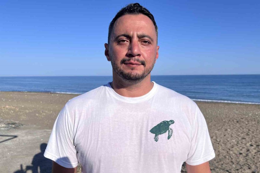 Mersin’de Sezonun İlk Deniz Kaplumbağası Yavruları Akdeniz’e Ulaştı