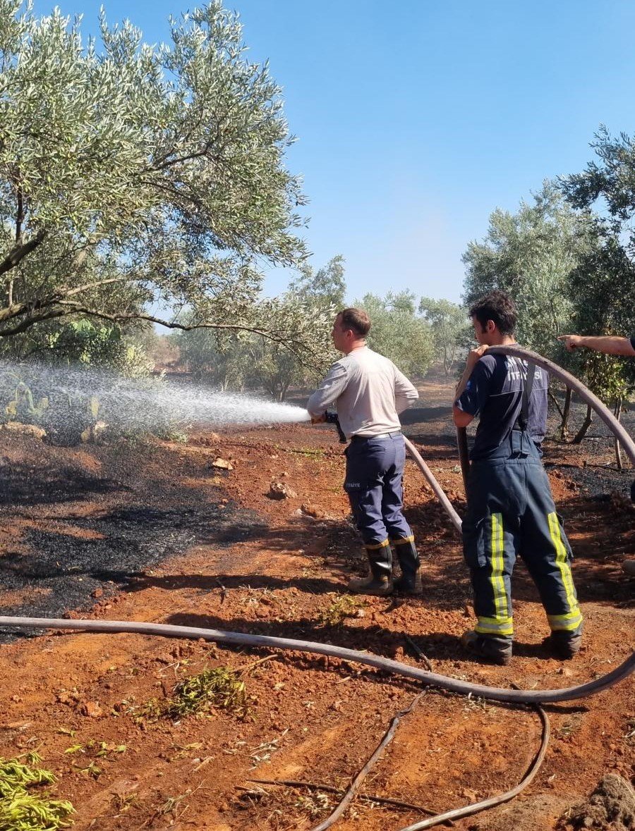 Büyükşehir İtfaiyesi Antalya’nın Dört Bir Yanında Görev Başında