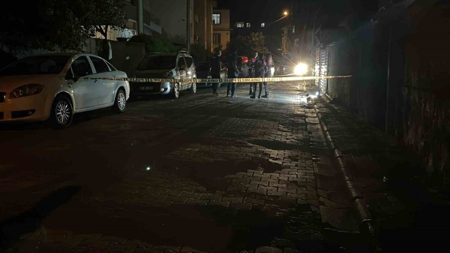 Sokaktaki Tartışma Kanlı Bitti: 1 Yaralı