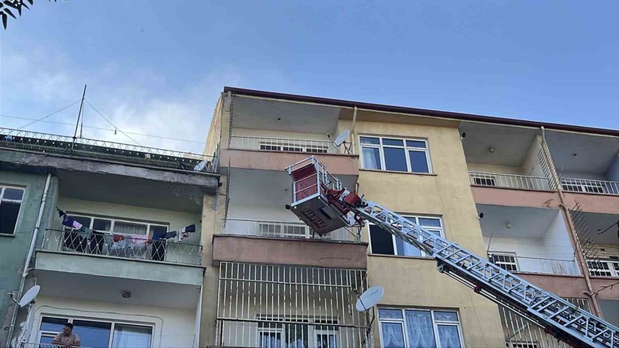 Niğde’de Korkutan Yangın