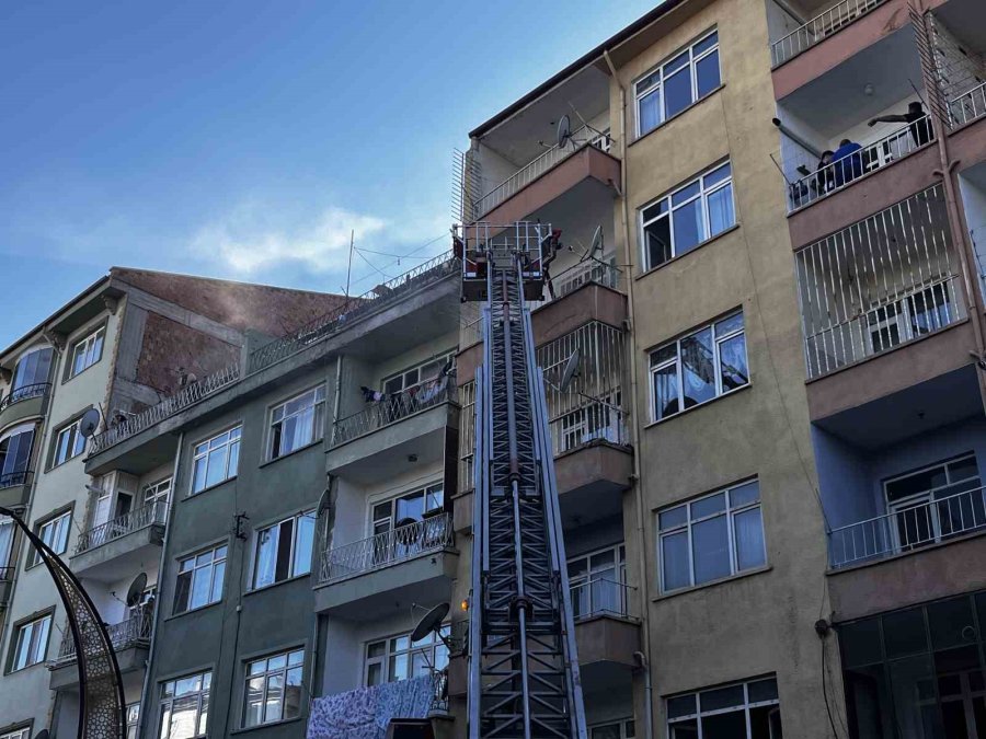 Niğde’de Korkutan Yangın