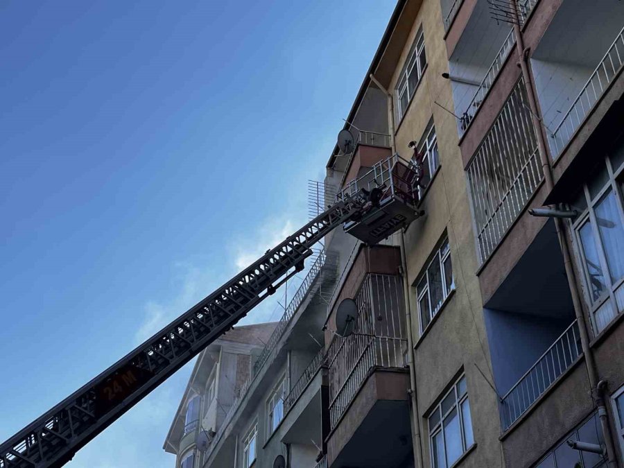 Niğde’de Korkutan Yangın