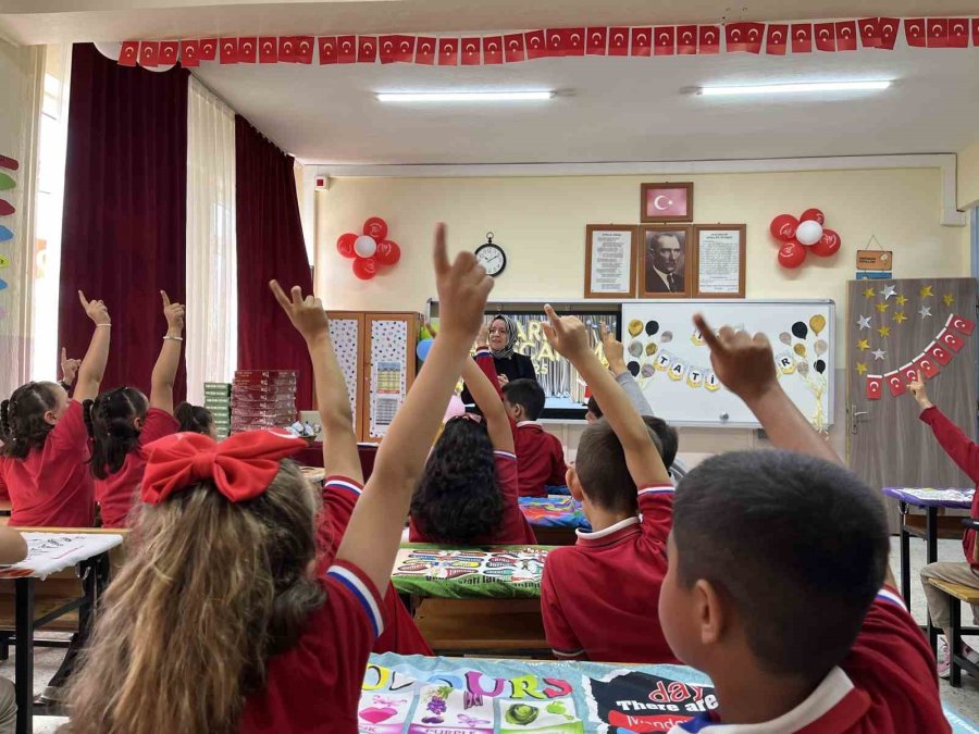 Uzmanlardan Uyarı, "çocuklar Yaz Tatilini Ekran Başında Değil, Hayatın İçinde Geçirmeli"