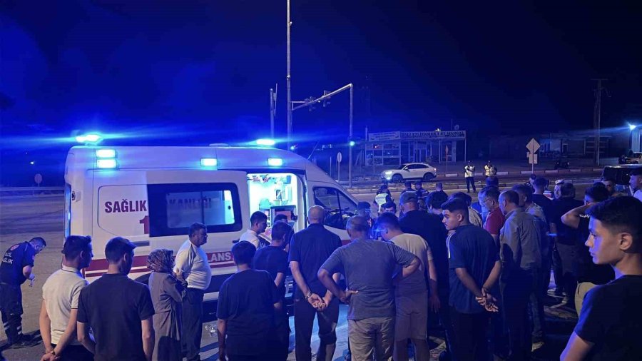 Aksaray’da Otomobil İle Motosiklet Çarpıştı: 2 Çocuk Ağır Yaralı
