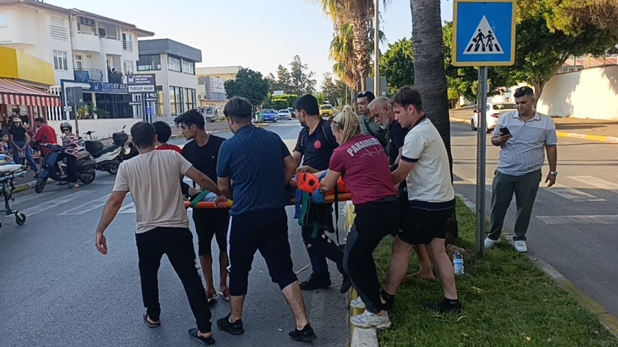 Kasise Hızlı Giren Motosiklet Sürüklendi: 1 Yaralı