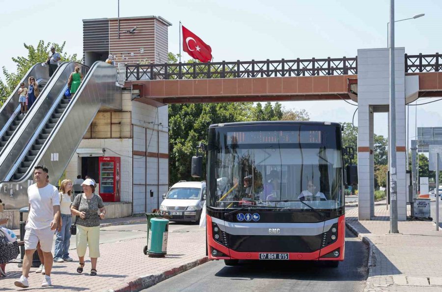 Toplu Taşıma Araçlarının Durakta Bekleyen Yolcuyu Almadan Geçme Hakkı Yok